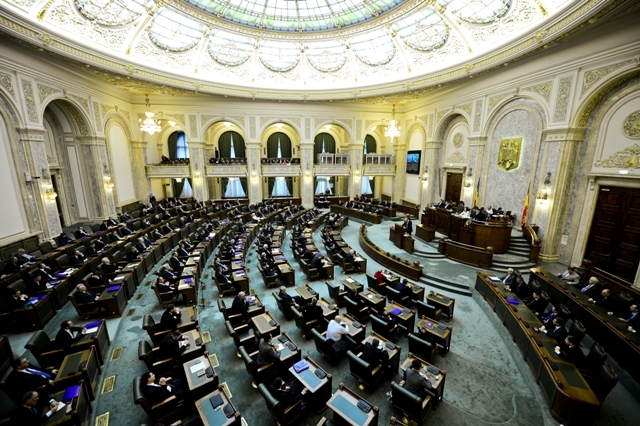 Cine sunt șefii de comisii economice din Parlament, cei care îl vor vota pe „viitorul Isărescu“ și vor decide membrii Autorității de Supraveghere Financiară