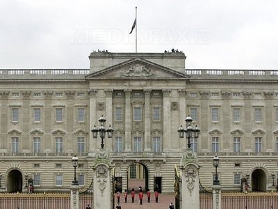 Marea Britanie este în pragul unei noi runde de recesiune