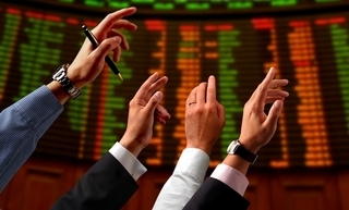 Interesul jucătorilor români pentru piețele externe a crescut anul trecut de 6 ori, la 73 mil.euro