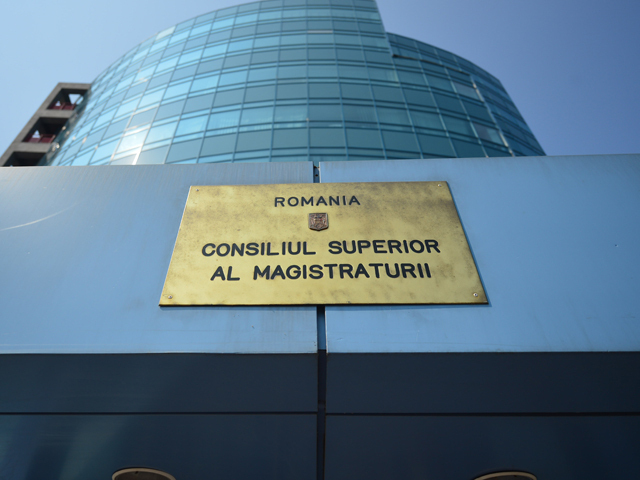 Analiza:Alegerile pentru șefia CSM au sfârșit într-o situație confuză: o premieră și un epilog amânat