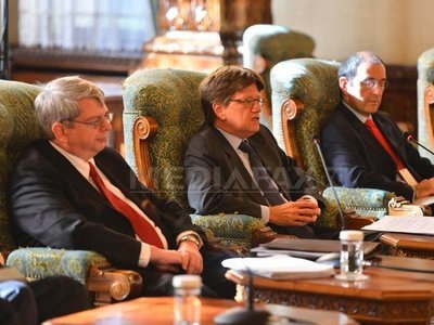 Ministerul Muncii are trei întâlniri cu delegația FMI. Sunt vizate pensiile și salarizarea unitară
