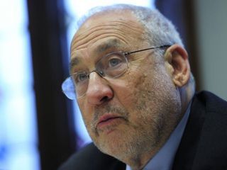 Laureat Nobel în Economie: Europa este cel mai mare risc la adresa economiei mondiale