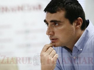 Bugetul pe 2013 în zece cuvinte: majorări nejustificate de salarii la stat finanțate din noi taxe
