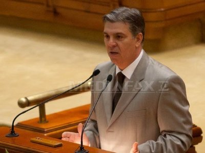 Camera Deputaților: În colegiile cu mai mult de două mandate nu se mai fac alegeri în cazul vacantării unui post