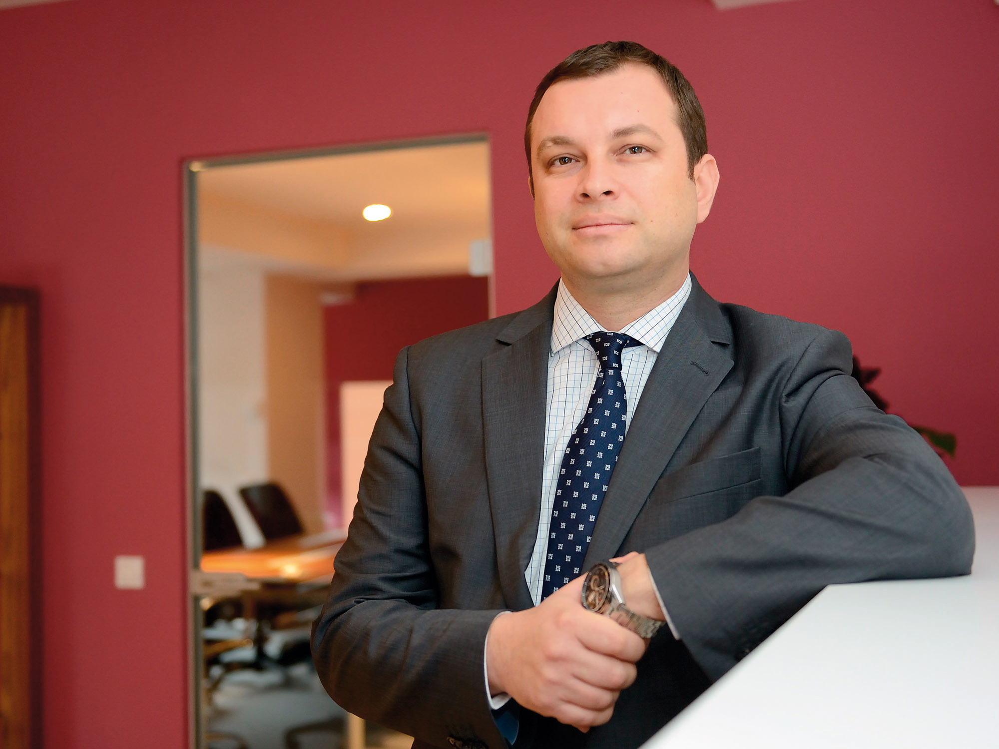 Vor ajunge încălțările lui Petru Chiriac în top trei branduri de pantofi din România?