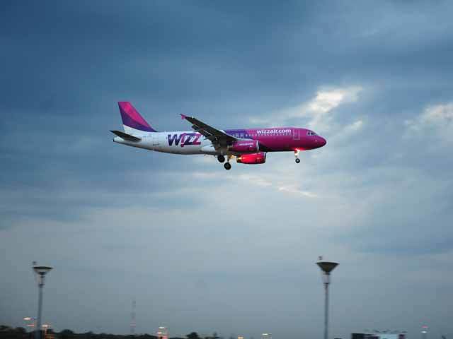 Reducerea numărului de curse spre Spania plafonează traficul Wizz Air