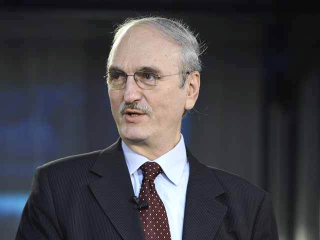 Cea mai proastă veste: În timp ce politicienii se sfâșie investițiile străine s-au prăbușit în 2012 la 1,6 mld. euro