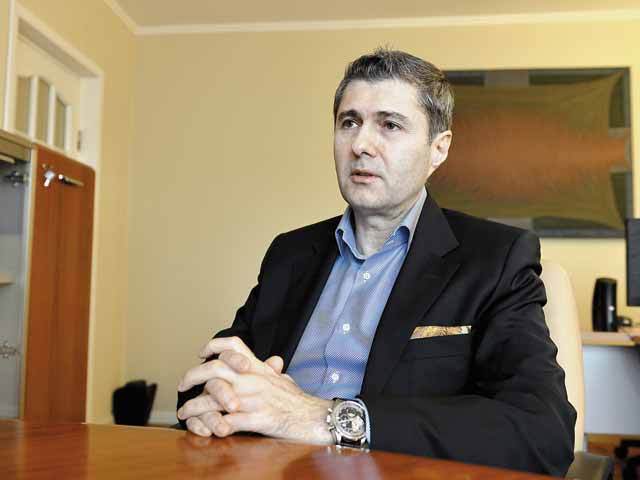 Cine stă în spatele rețelei de încălțămite Bata