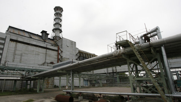 La Cernobîl s-a PRĂBUȘIT acoperișul centralei nucleare. Cât de periculos e?