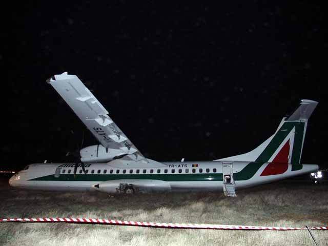 Un incident scoate Carpatair de pe cursele Roma-Pisa și Roma-Bologna