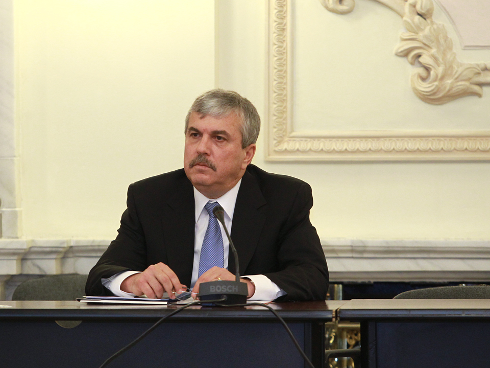 Tema anului pentru ministrul Dan Nica: ce face cu acțiunile statului la Romtelecom