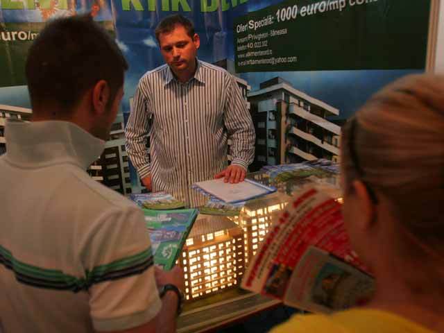 Schimbarea „Prima casă“ în „Noua casă“ a accelerat numărul de locuințe vechi scoase la vânzare, afirmă consultanții