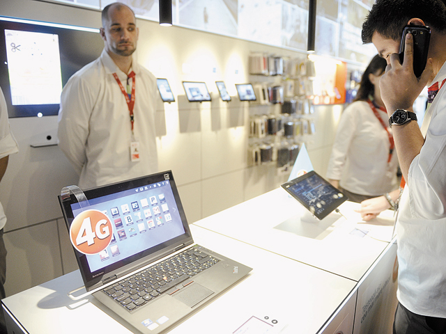 Marea Britanie încasează 2,3 mld. lire sterline la licitația 4G, cu un miliard de lire sub așteptări