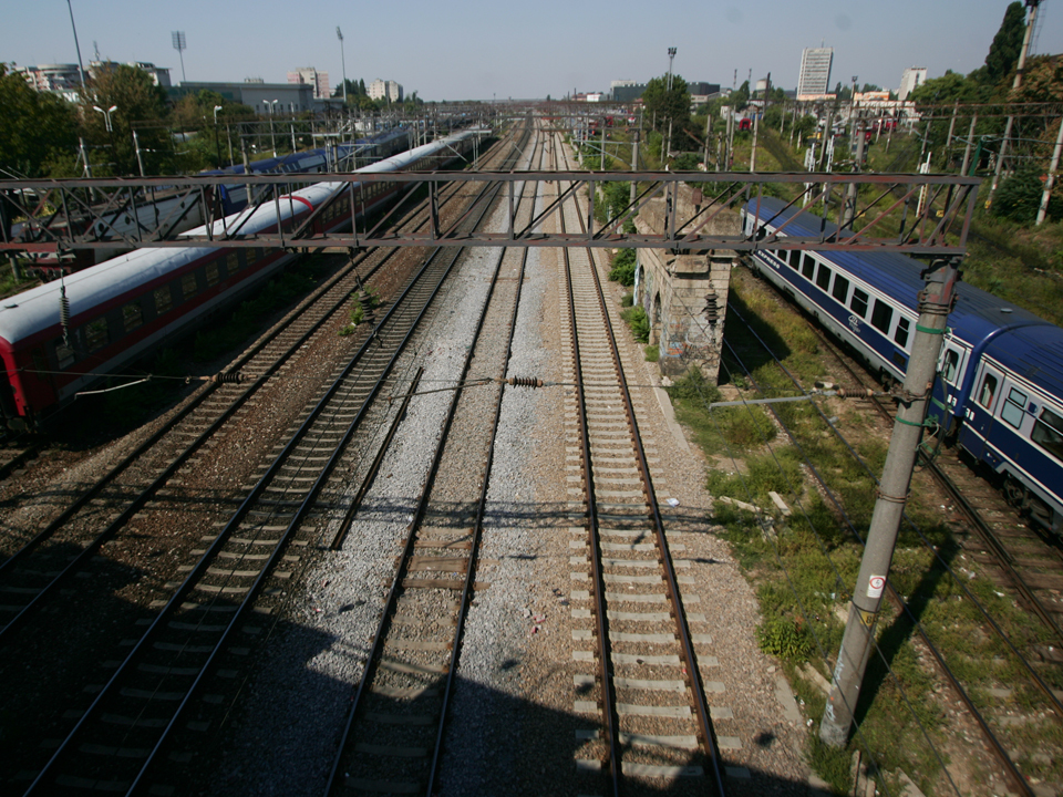 CFR Călători cumpără 2.000 de tone de motorină