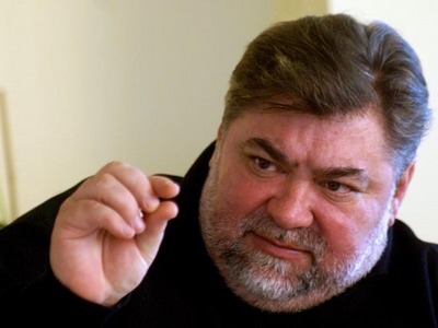 BIO: Dumitru Sechelariu, figură controversată a politicii și sportului din Bacău