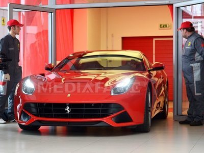 Modelul Ferrari F12 Berlinetta a fost lansat în România