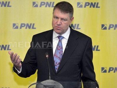 Iohannis: Dacă în 2014 Antonescu devine președinte, sunt dispus să discut despre șefia PNL