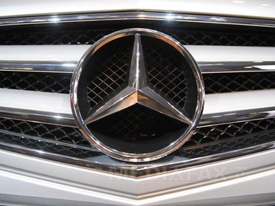 Mercedes a devenit liderul pieței auto de lux din SUA în ianuarie, devansând BMW și Lexus