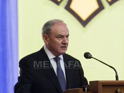 Nicolae Timofti rămâne internat în spital din cauza unor complicații la pancreas