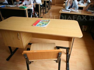 Intenția de a reduce orele de Limba română și Matematică în învățământul primar, criticată de învățători