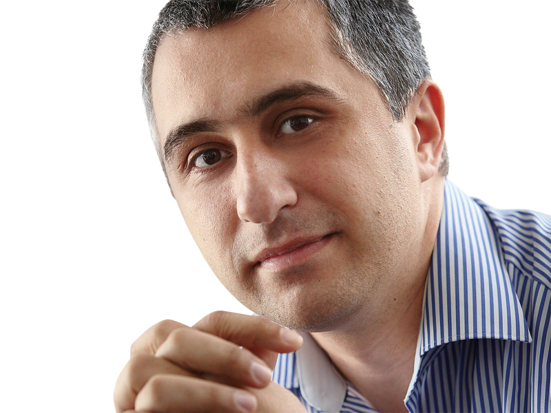 Cum a ajuns să vândă un site cât zece malluri