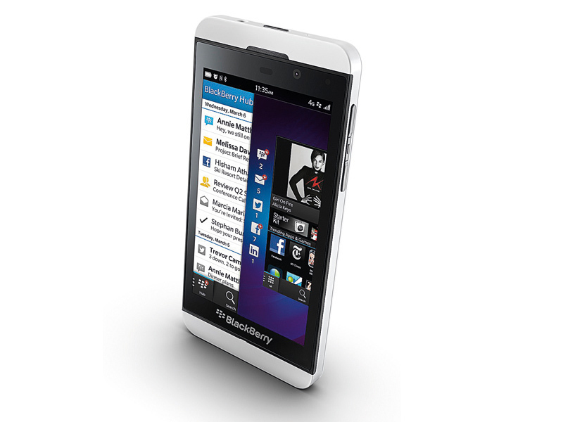 BlackBerry scoate la atac artileria grea