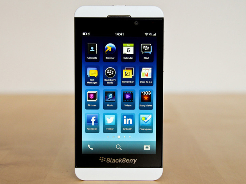 Orange lanzează BlackBerry Z10