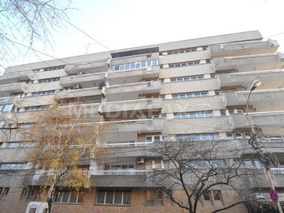 Cât au scăzut din 2009 prețurile locuințelor în București și provincie