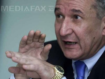 Cumnatul lui Adrian Năstase a preluat controlul unui asigurător din top 10