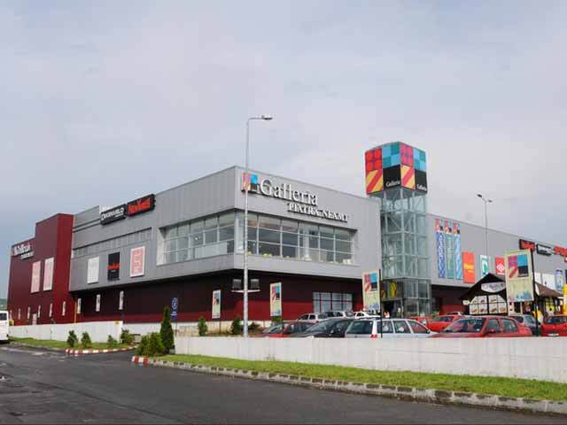 GTC a cumpărat cu 1 euro 30% din trei malluri Galleria