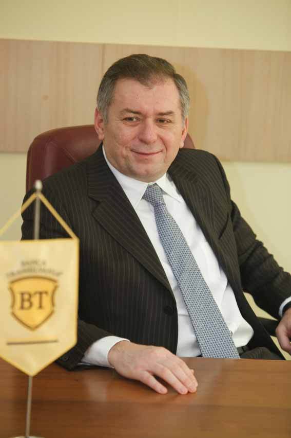 Președintele Băncii Transilvania încearcă din nou să cucerească SIF-urile