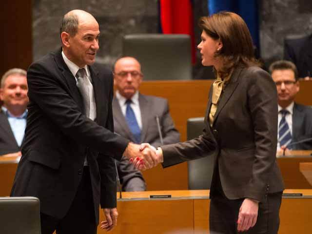 Guvernul Sloveniei este al doilea după cel al Bulgariei care se prăbușește în ultimele două săptămâni din cauza scăderii nivelului de trai și a politicienilor corupți