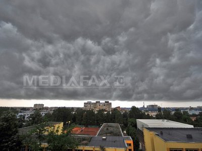 PROGNOZA METEO: Vreme închisă pentru acest weekend. Ce temperaturi se vor înregistra în țară și în București