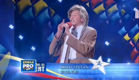 ROMÂNII AU TALENT, SEZONUL 3. Mihai Ștefan, băiatul cu o mie de fețe (VIDEO)