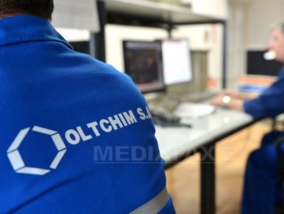 Noi proteste la Oltchim: Peste 300 de angajați cer salariile compensatorii în cazul unei concedieri colective care ar viza 1.000 de oameni
