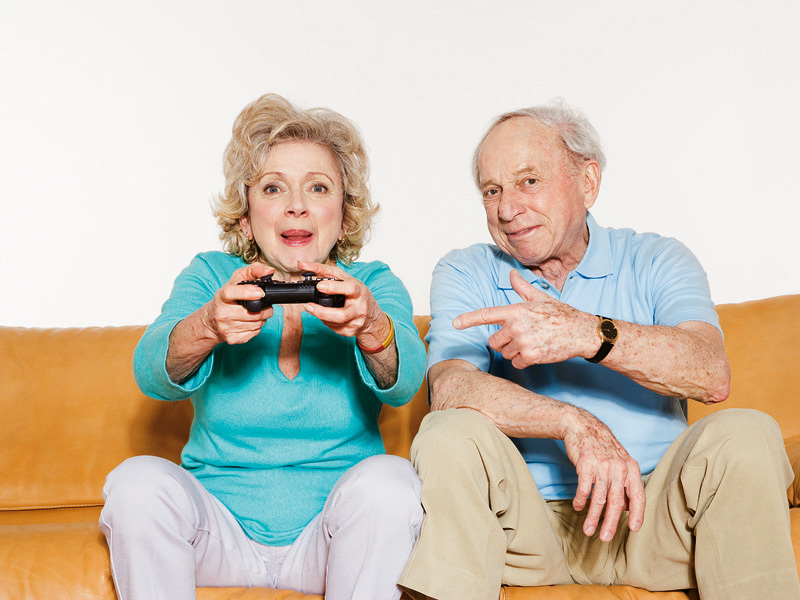 Am descoperit cel mai bătrân gamer din România. Are 87 de ani!