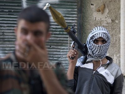 Parisul și Londra vor livra arme rebelilor sirieni, inclusiv în lipsa unui acord UE