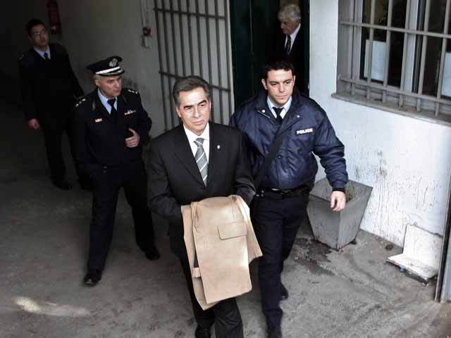 Un primar grec a fost condamnat la închisoare pe viață pentru deturnare de fonduri de mai multe milioane de euro