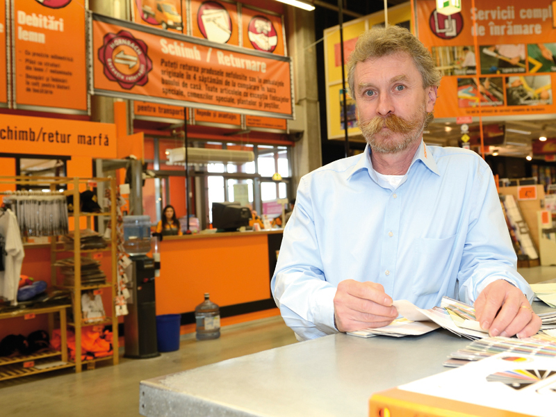 Povestea șefului Hornbach: "Este groaznic să fii constrâns să-ți părăsești țara! A fost un pas să respir aer curat!"