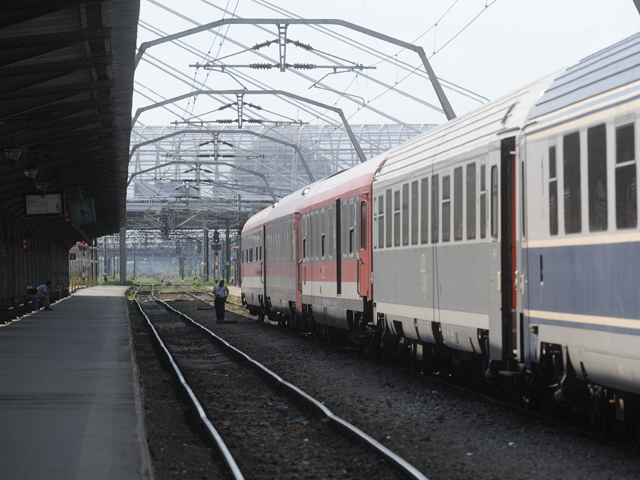 Avem doar 530 km autostradă, iar trenurile merg cu 44 km/h