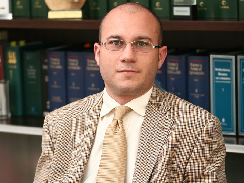 Cosmin Vasile este asociat coordonator la Zamfirescu Racoți & Partners