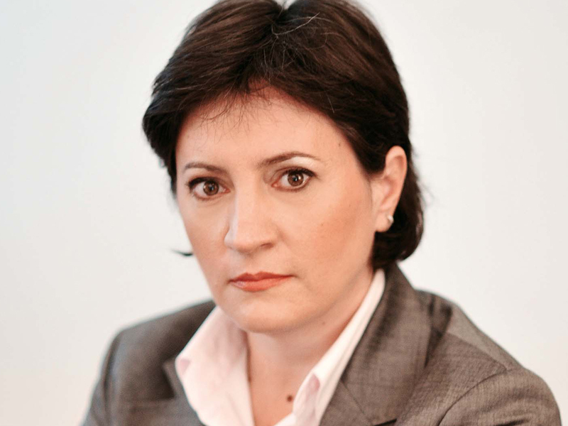 Cele mai puternice femei din România: Adina Enescu, RBS România