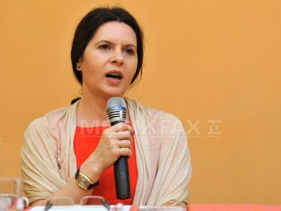 Săftoiu: Dacă Iliescu făcea Mișcarea Populară la Cotroceni, Băsescu s-ar fi legat cu lanțuri de gard