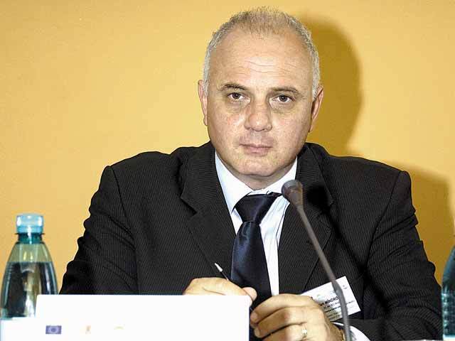 Cum să crească absorbția de fonduri europene când șefii sunt primii care iau mită?