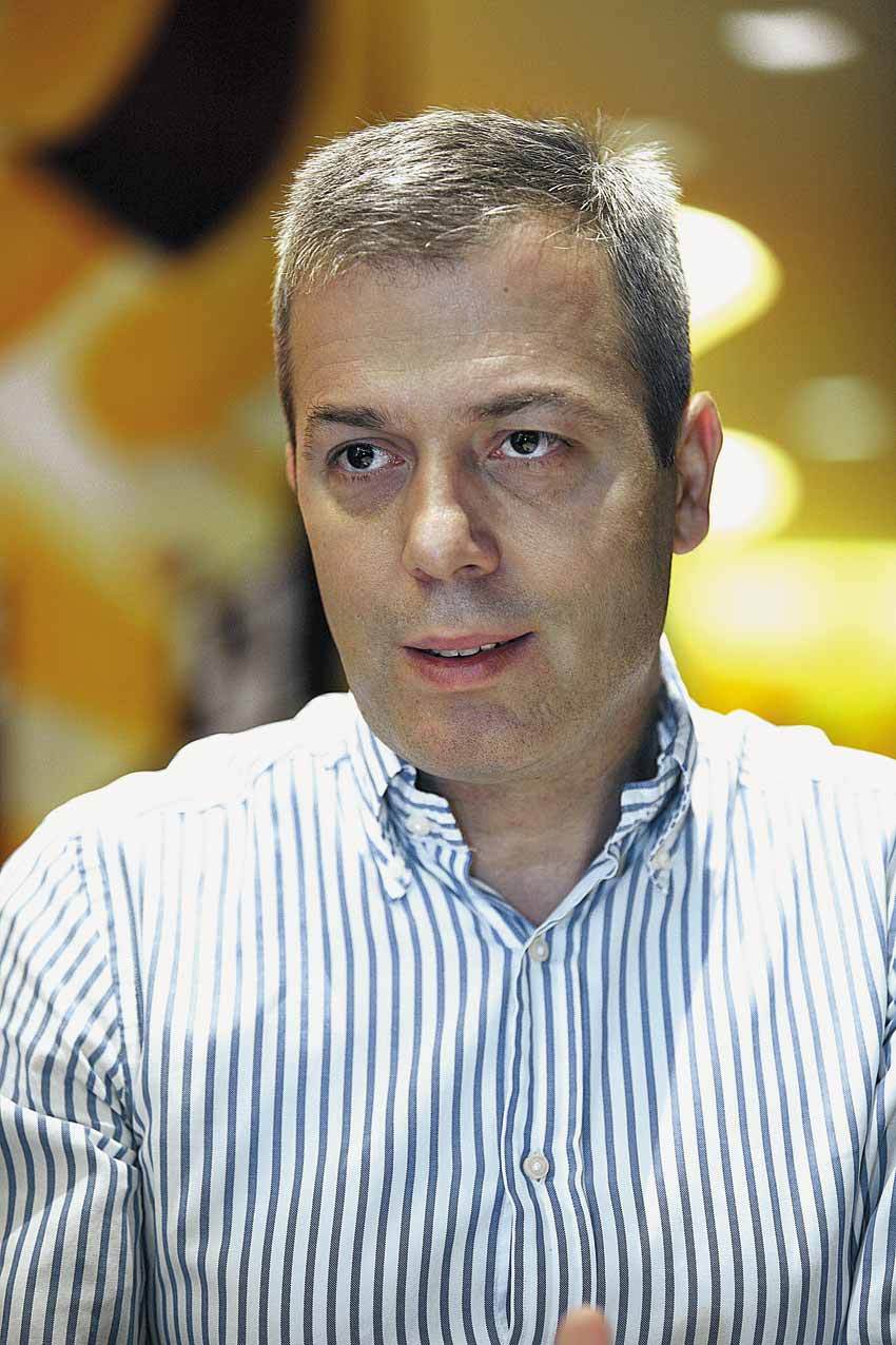 Ergun Ergen pune umărul la mallul de la Tractorul Brașov