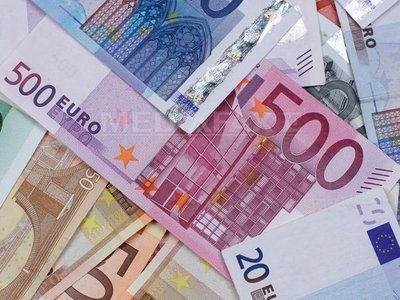 Zona euro ar putea acorda încă șapte ani Portugaliei și Irlandei pentru plata împrumuturilor externe