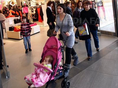 Program "rabla" pentru cărucioare de copii. Câti copii din România folosesc același cărucior