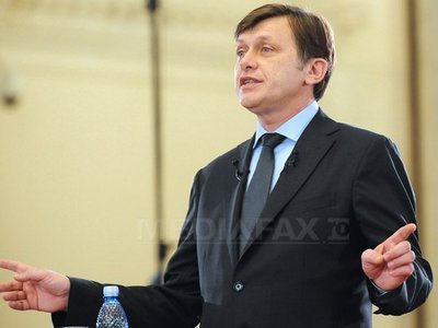 Antonescu: N-am văzut un anunț oficial al lui Ponta privind șefia DNA. Când va fi, am să comentez