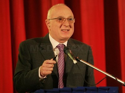 Antonescu: Ne despărțim cu durere în suflet de Rușanu, dar îi urăm succes la ASF