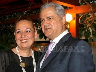 DOSARUL ZAMBACCIAN: Judecarea contestațiilor, amânată pentru 13 mai la cererea soților Năstase